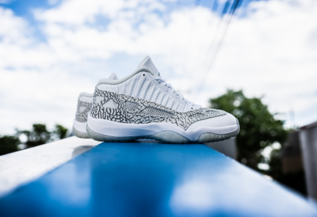 Air Jordan 11 IE Low Cobalt 1 306008 102